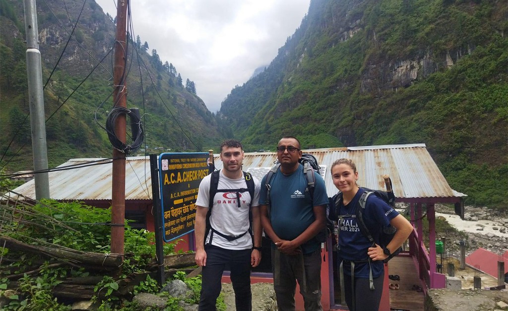 Annapurna Circuit Luxury Trek - 15 Days