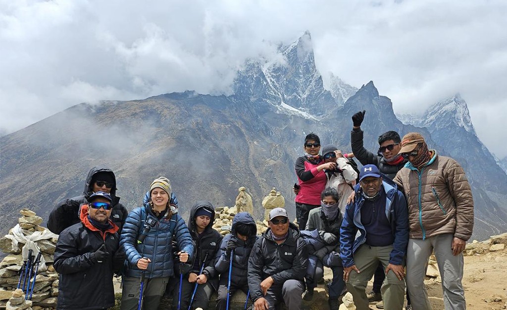 EBC Trek Helicopter Return from Pheriche - 13 Days