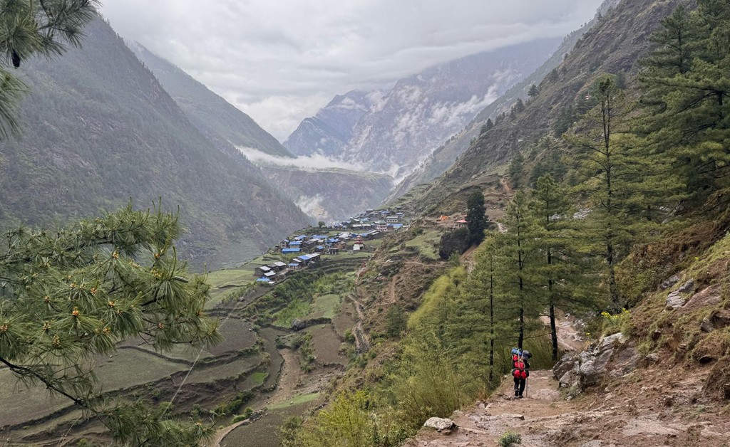 Manaslu Circuit with Serang Gompa Trek